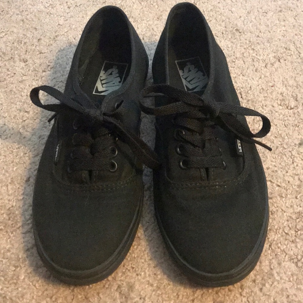 Vans size 8 black lo pro / low pro
